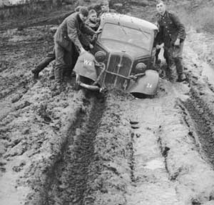 В октябре 1941 года части вермахта действовали в условиях полного бездорожья