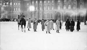 На Дворцовой площади, 9 января 1905 года, фото из Музея политической истории России.