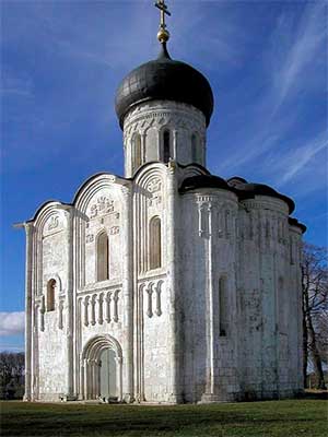 Церковь Покрова на Нерли (Покров на Нерли, XII век), выдающийся памятник владимиро-суздальской школы зодчества