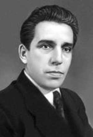 А. А. Кузнецов, член военного совета, осуществлял руководство оборонным строительством